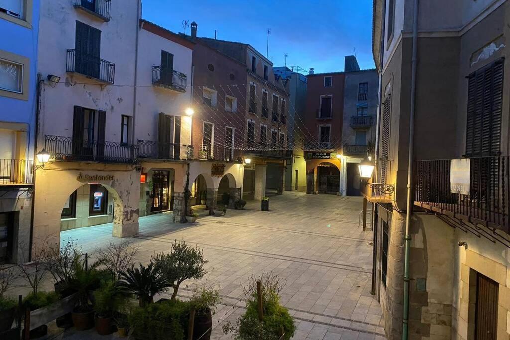 Casa Moner Loft edifici històric centre medieval de Castelló Castellón de Ampurias Exterior foto